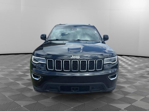 Used 2021 Jeep Grand Cherokee Laredo X image 3
