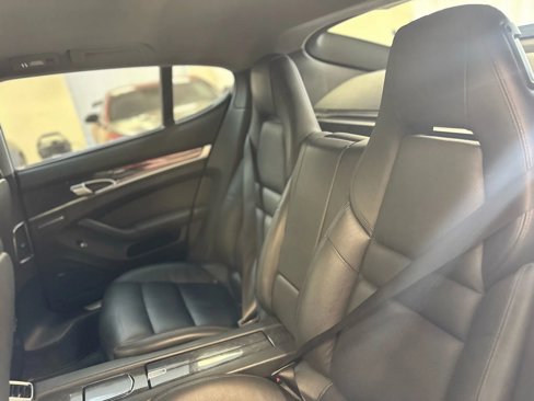 Used 2013 Porsche Panamera S image 16
