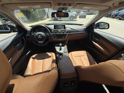 Used 2015 BMW 328i xDrive Wagon image 9