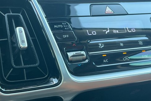 Used 2023 Kia Sorento SX Prestige image 29