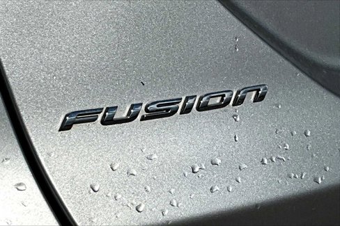 Used 2015 Ford Fusion SE image 28