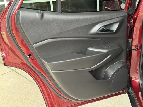 Used 2024 Chevrolet Trax LT image 19