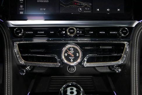 Used 2021 Bentley Flying Spur V8 image 33