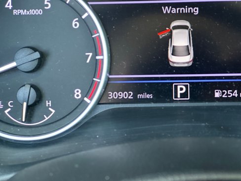 Used 2024 Nissan Sentra SV image 38