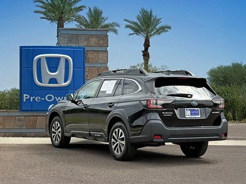 Used 2023 Subaru Outback Premium image 4