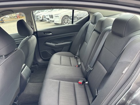 Used 2022 Nissan Altima 2.5 S image 3