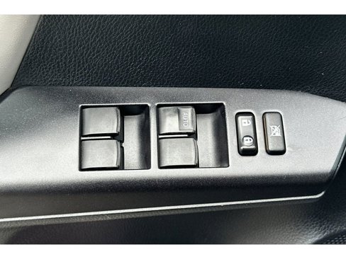 Used 2018 Toyota RAV4 XLE image 12