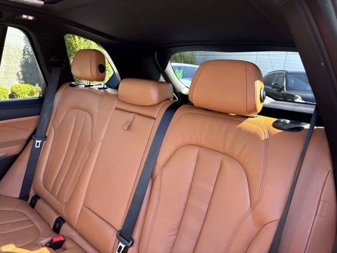 Used 2021 BMW X5 xDrive40i w/ Premium Package image 26