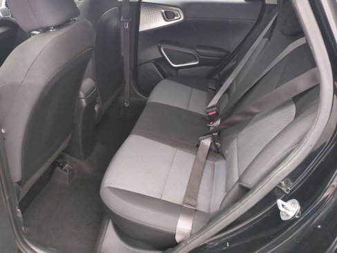 Used 2021 Kia Soul LX image 26