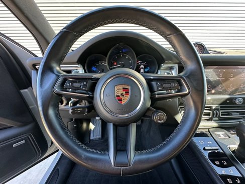 Used 2022 Porsche Macan image 15