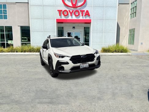Used 2024 Subaru Crosstrek 2.0i image 1
