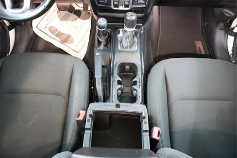 Used 2019 Jeep Wrangler Unlimited Sahara w/ Safety Group image 17