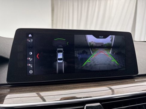 Used 2018 BMW 530e image 25