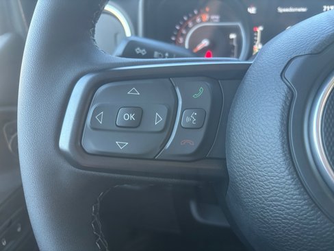 New 2025 Jeep Gladiator Sport image 22