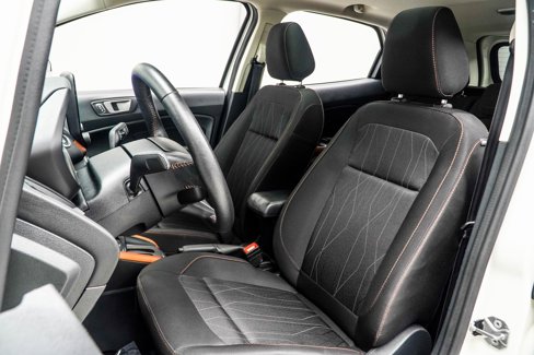 Used 2021 Ford EcoSport SE w/ SE Appearance Package image 32