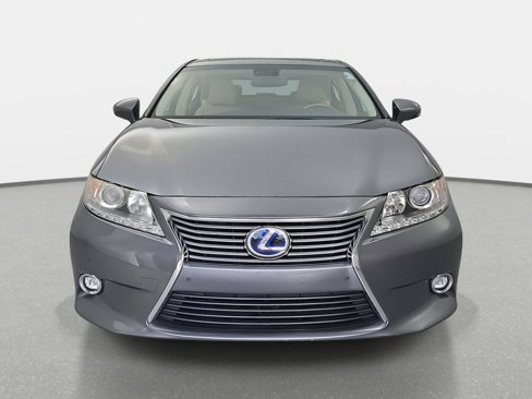 Used 2015 Lexus ES 300h image 2