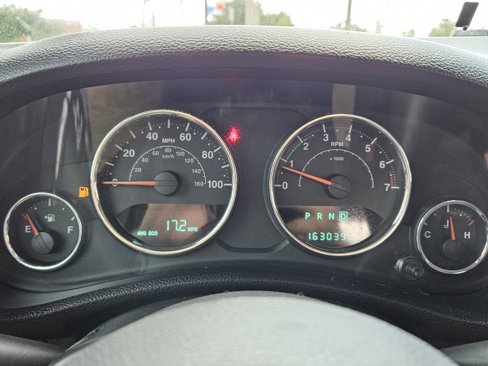 Used 2014 Jeep Wrangler Unlimited Sport image 14