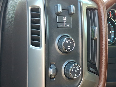 Used 2016 Chevrolet Silverado 2500 High Country w/ High Country Premium Package image 32