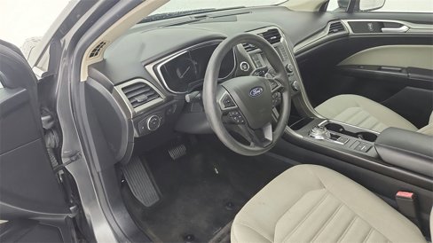 Used 2018 Ford Fusion S image 16