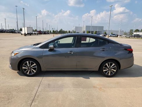 Certified 2021 Nissan Versa SV image 8