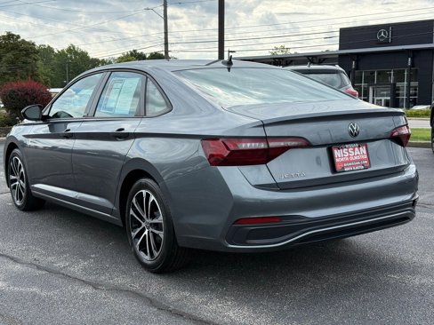 Used 2023 Volkswagen Jetta Sport image 8