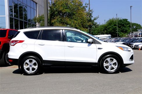 Used 2014 Ford Escape SE w/ Equipment Group 201A image 4