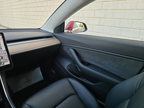 Used 2018 Tesla Model 3 Long Range image 28