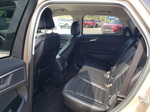 Used 2020 Ford Edge SEL w/ Convenience Package image 14