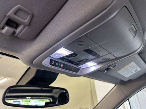 Used 2020 GMC Terrain SLT w/ Preferred Package image 19
