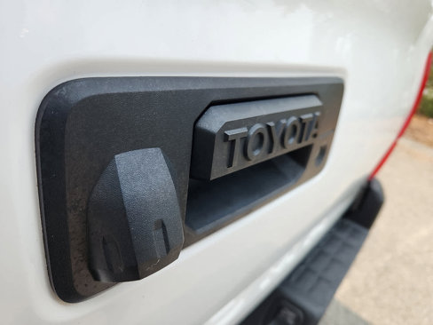 Certified 2017 Toyota Tacoma SR image 30
