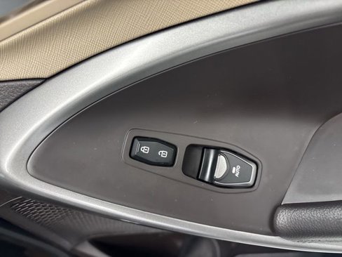 Used 2015 Hyundai Santa Fe GLS image 24