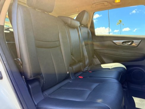 Used 2016 Nissan Rogue SL image 12