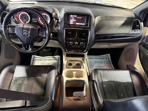 Used 2017 Dodge Grand Caravan SXT image 45