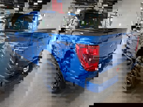 Used 2021 Ford F150 XLT image 5
