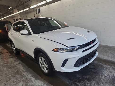 Used 2023 Dodge Hornet GT Plus w/ Tech Pack Plus w/o Parking image 2