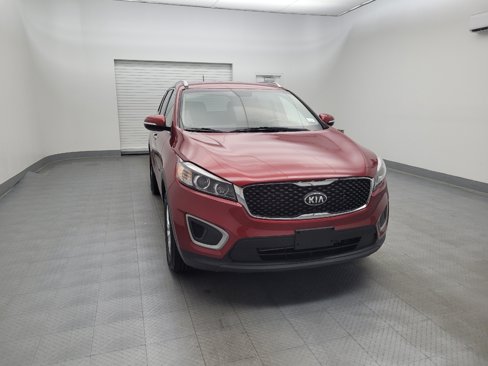 Used 2017 Kia Sorento LX image 14