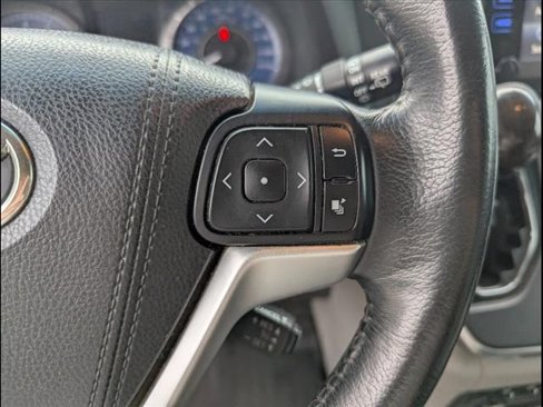 Used 2016 Toyota Sienna XLE image 20