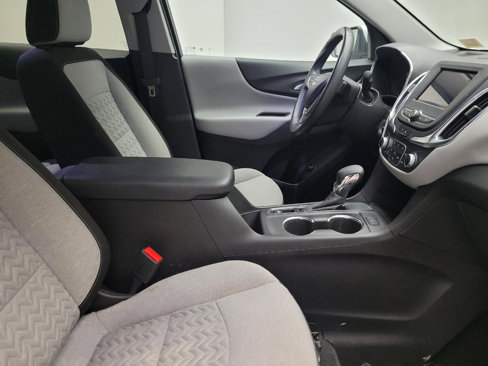 Used 2022 Chevrolet Equinox LT image 21