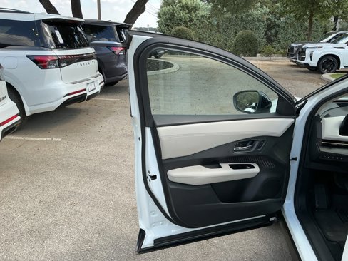 Used 2023 Nissan Ariya FWD image 19