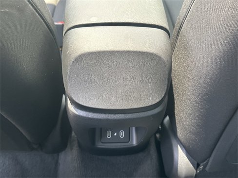 Certified 2025 Hyundai Elantra SEL image 16
