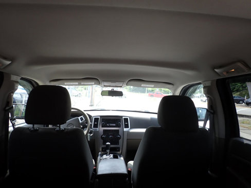 Used 2009 Jeep Grand Cherokee Laredo w/ Popular Equipment Group image 17