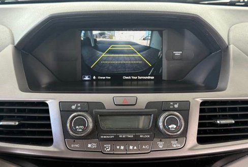 Used 2015 Honda Odyssey Touring image 10