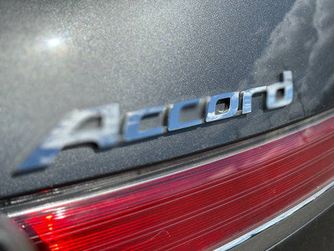 Used 2011 Honda Accord SE image 30