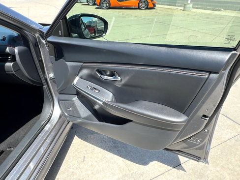 Used 2023 Nissan Sentra SR image 16