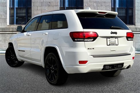 Used 2019 Jeep Grand Cherokee Altitude image 9