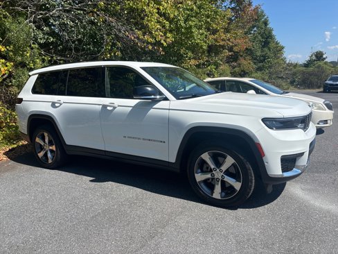 Used 2021 Jeep Grand Cherokee L Limited w/ Luxury Tech Group II image 10