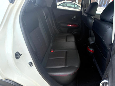 Used 2013 Nissan Juke SL w/ Sport Pkg image 11