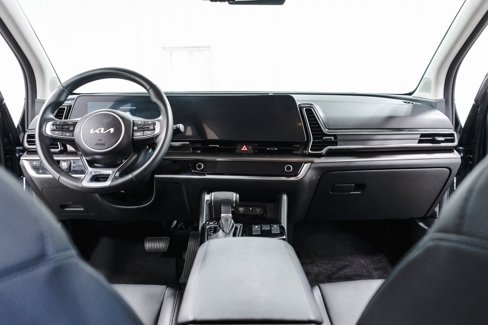 Used 2024 Kia Sportage EX image 9