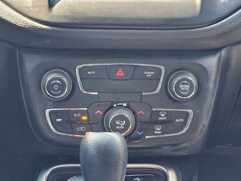 Used 2020 Jeep Compass Sport image 14