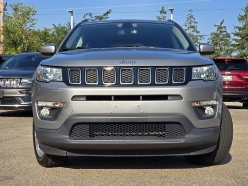 Used 2020 Jeep Compass Latitude w/ Cold Weather Group image 2